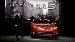 LA Auto Show: Lincoln MKS Revealed Live